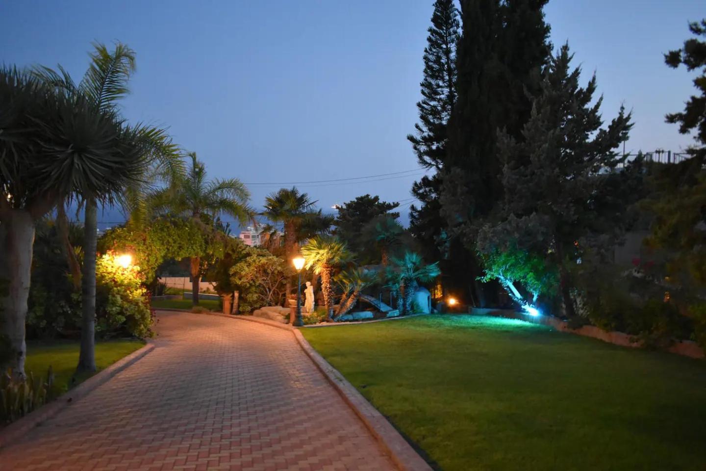 Olive Tree Apartments Limassol Exterior photo